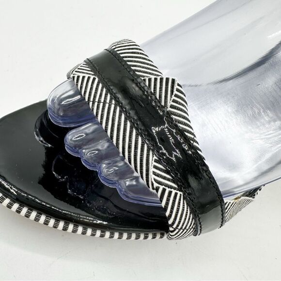 Gianfranco Ferre Black/White Striped Patent‎ Leather Heeled Sandals Sz 40 - Picture 10 of 16